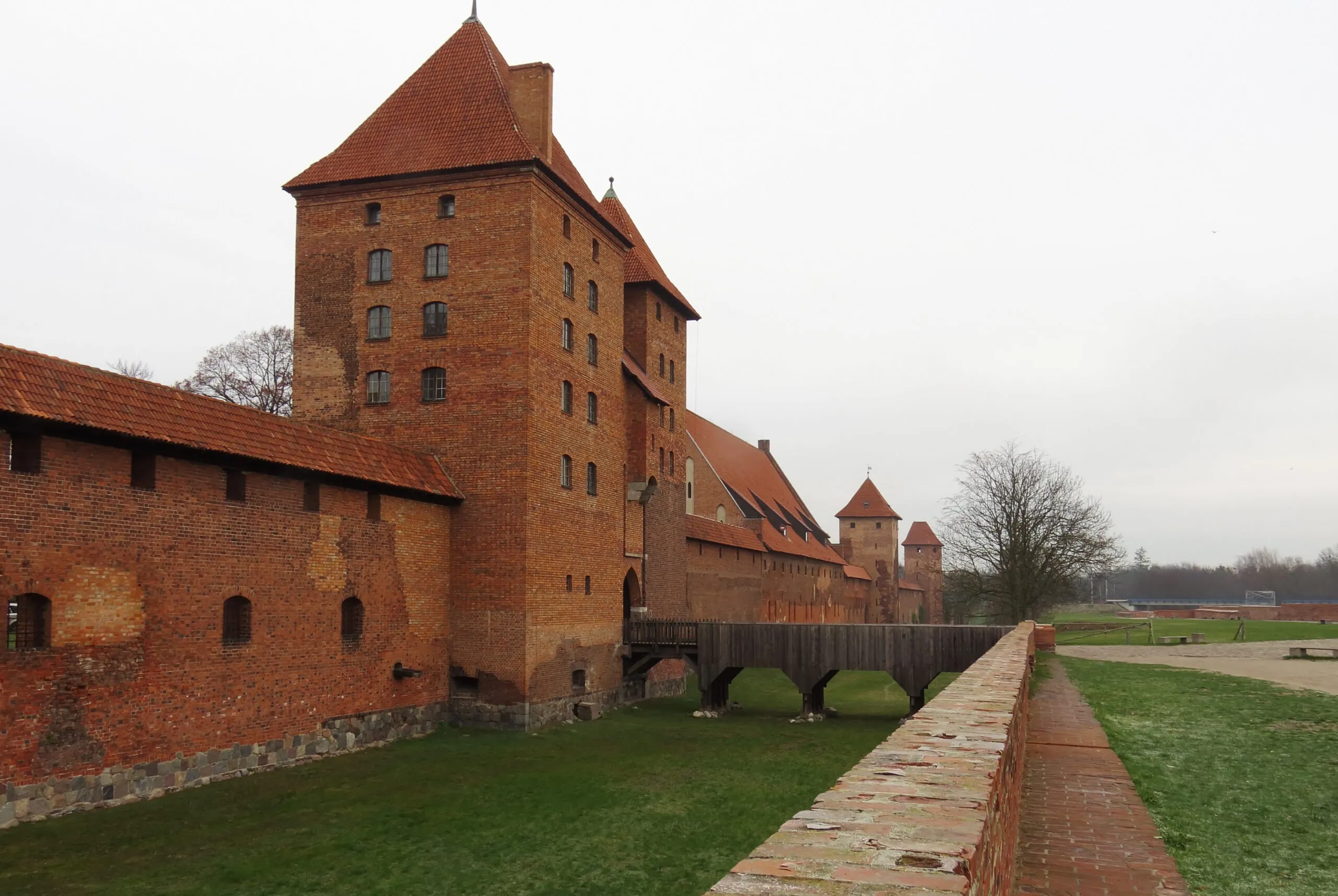 Malbork co warto zobaczyć? 11 Nieoczywistych Atrakcji Poza Zamkiem