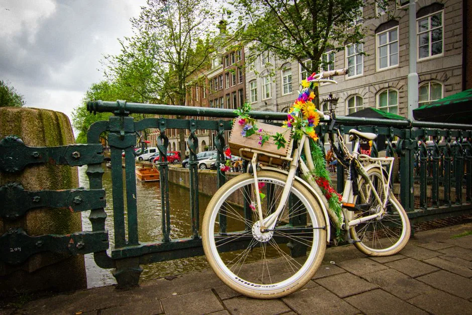 Amsterdam Kiedy Jechać? Kompletny Przewodnik po Najlepszych Terminach