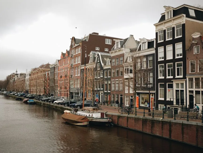 Amsterdam Plan Zwiedzania - Kompletny Przewodnik Na 3 Dni