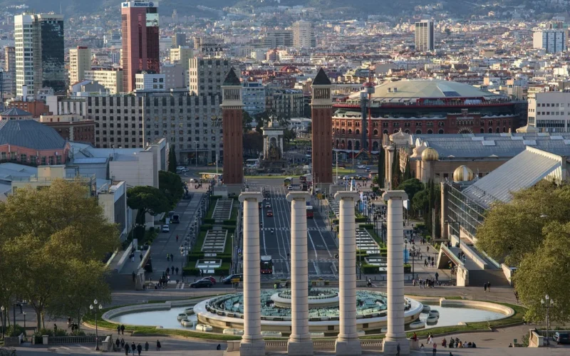 plac hiszpański, plac, miasto, budynki, wieże, filary, park, architektura, droga, miejski, pejzaż miejski, barcelona, hiszpania, barcelona, barcelona, barcelona, barcelona, barcelona, hiszpania, hiszpania