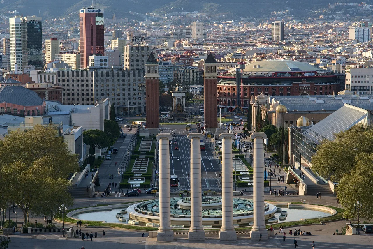 Barcelona na weekend: Kompletny Plan na 3 Dni Pełne Atrakcji