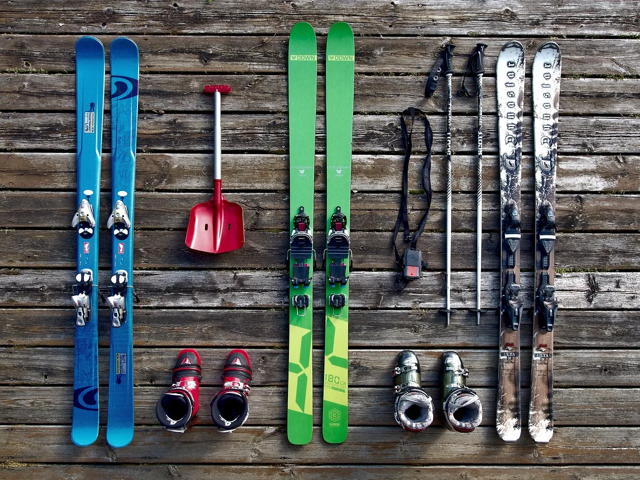 narty, ekwipunek, jazda na nartach backcountry, ski touring, narciarstwo, sporty, działalność, wypoczynek, rekreacja, sporty zimowe, buty narciarskie, mieszkanie leżało, narty, narty, narty, narty, narty