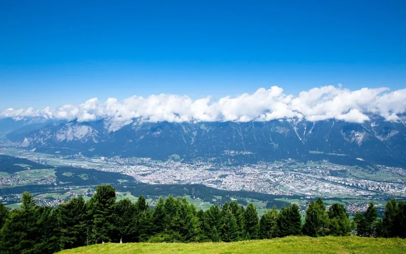 innsbruck, góry, krajobraz, natura, widok na dolinę
