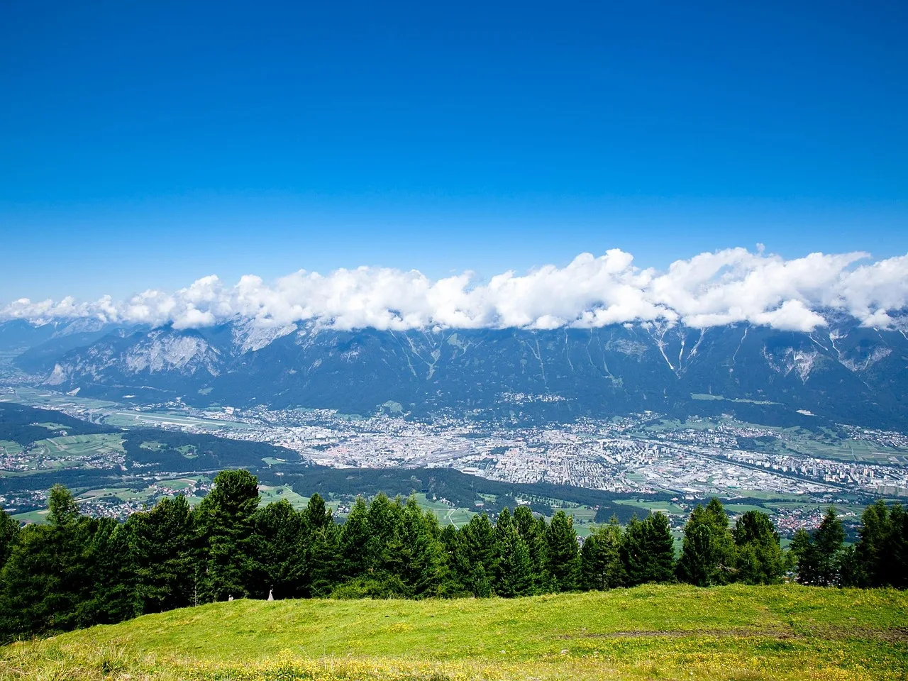 Innsbruck Noclegi 2026-10 Najlepszych Ofert na Każdą Kieszeń