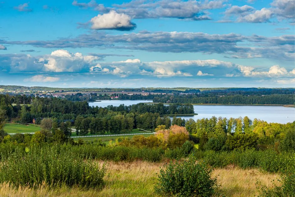 Kaszuby w 3 dni: Kompletny Plan Podróży + 10 Najlepszych Atrakcji