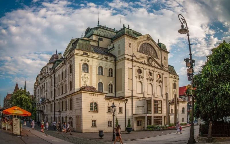 koszyce, słowacja, środek, teatr, miasto, pomniki, teatr koszyce, duże miasto, niebo, kultura, państwowy teatr, rybie oko, historia, ulica, koszyce, koszyce, koszyce, koszyce, koszyce, słowacja