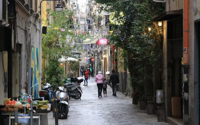 naples, włochy, stare miasto, historyczny kwartał, ulica