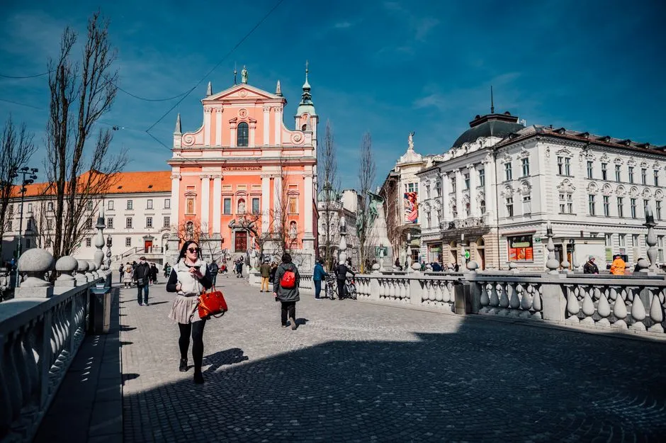 Lublana na weekend: Kompletny Przewodnik po Atrakcjach i Noclegach