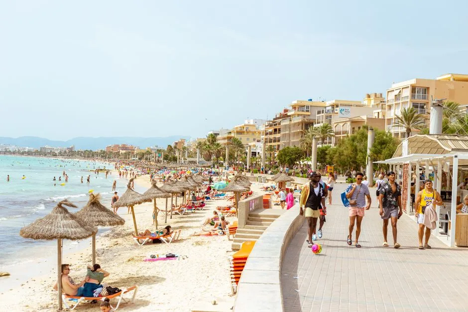 Ibiza Ceny 2027 - Kompletny Przewodnik Po Wydatkach