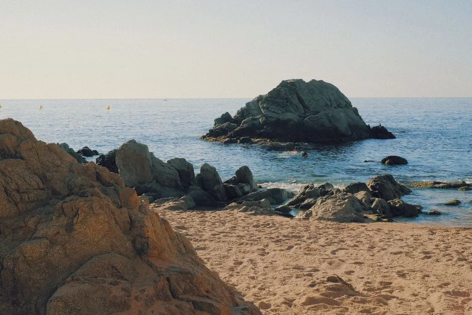 Uniknij tłumów na Costa Brava 2026 - co denerwuje turystów