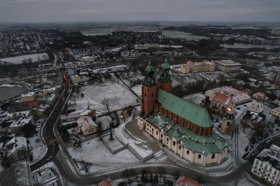 Gniezno Wakacje 2026: 10 Najlepszych Atrakcji i Pomysłów na Lato