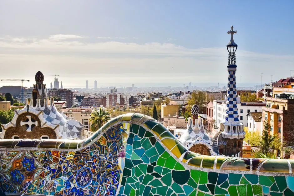 Barcelona: Kiedy Jechać? Kompletny Przewodnik po Pogodzie i Sezonach