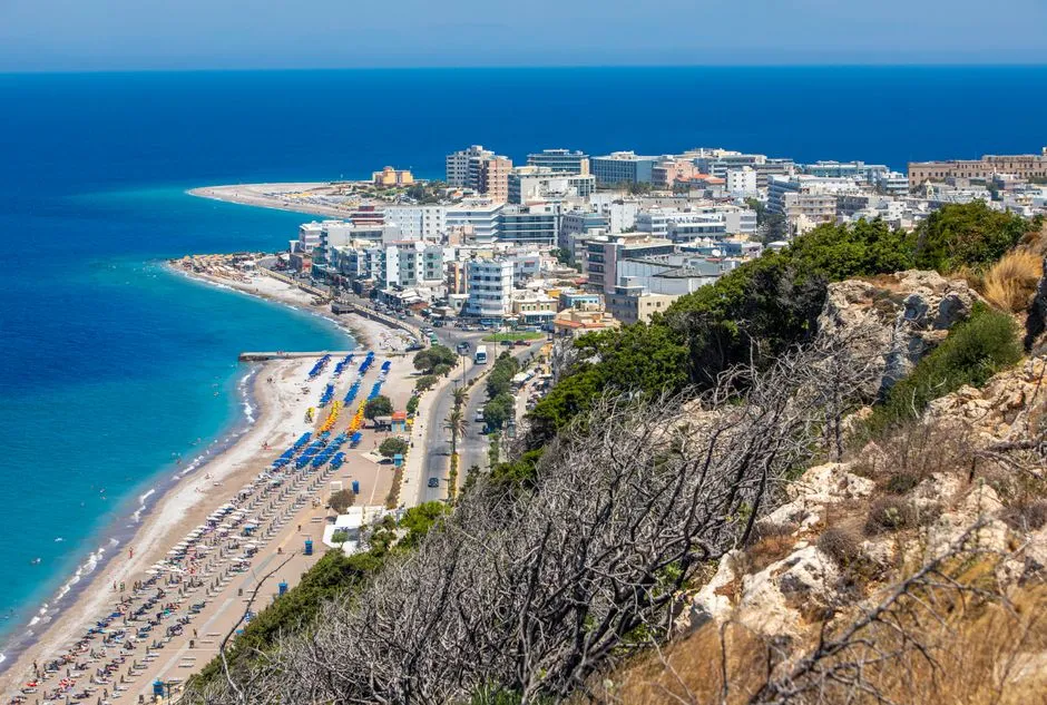 Rodos Pogoda - Kiedy Jechać? Sprawdź Najlepszy Termin Wakacji!
