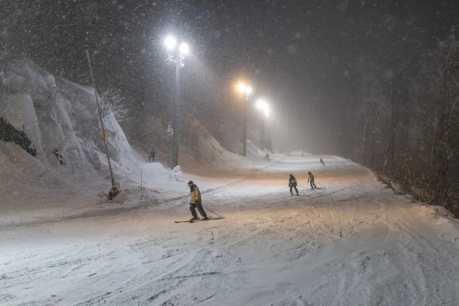 Narty Nocne w Polsce Gdzie Jechać? Sprawdzone Miejsca 2026