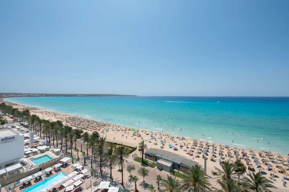 Ibiza Wakacje 2026 - Kompletny Przewodnik Po Najlepszych Atrakcjach