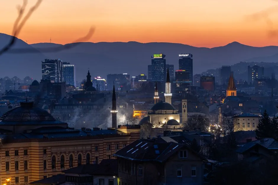 Apartamenty w Sarajewie 2026 - widok na Sebilj w Baščaršiji