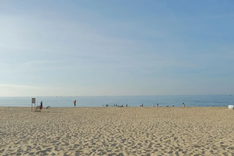 Ciche plaże na majówkę 2026-15 sprawdzonych pomysłów