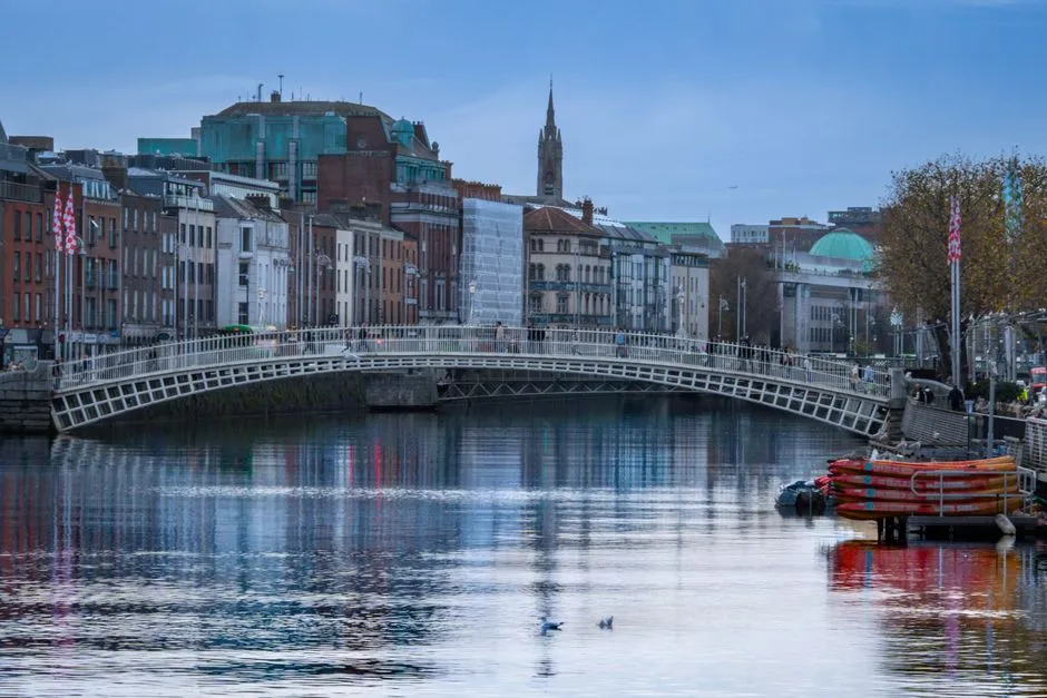 Dublin przewodnik: 10 Najlepszych Atrakcji i Praktyczny Plan Zwiedzania
