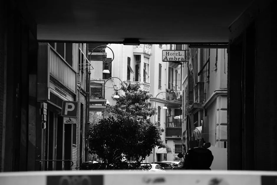 Niedoceniane kierunki w Europie: 7 miast idealnych na city break z dala od tłumów, które zaskoczą Cię cenami