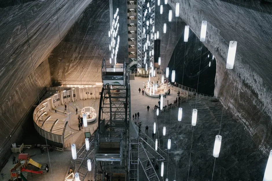 Wieliczka: Kiedy Jechać, by Uniknąć Tłumów? Sprawdź Najlepszy Miesiąc!