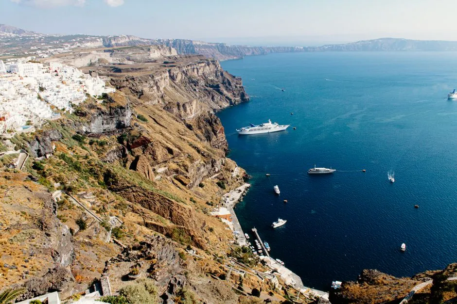 17 Niezwykłych Ciekawostek o Santorini, Które Cię Zaskoczą