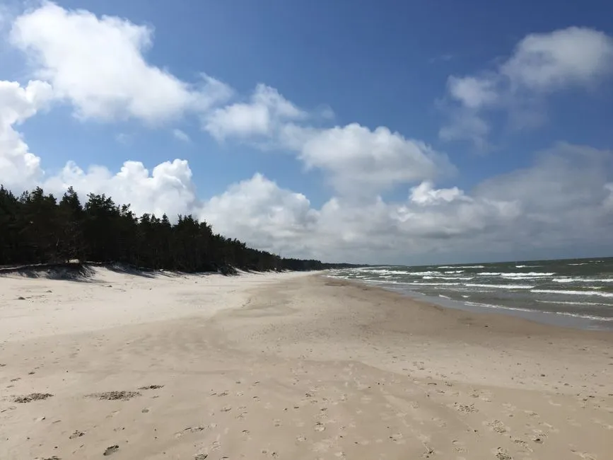 Ciche wakacje nad Bałtykiem 2026-7 plaż bez tłumów