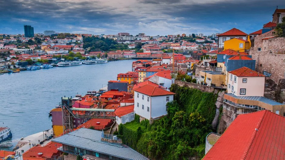 Porto na weekend: Kompletny Przewodnik po Atrakcjach i Winie