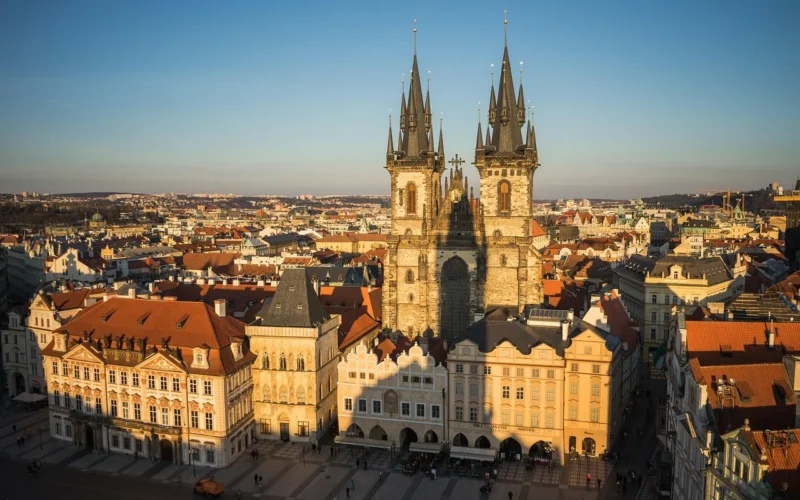 praga, republika czeska, czechy, europa, stolica, praha, prague, wieża, historyczne centrum, budynek, architektura, kamienice, rynek staromiejski, kościół, týn kościół