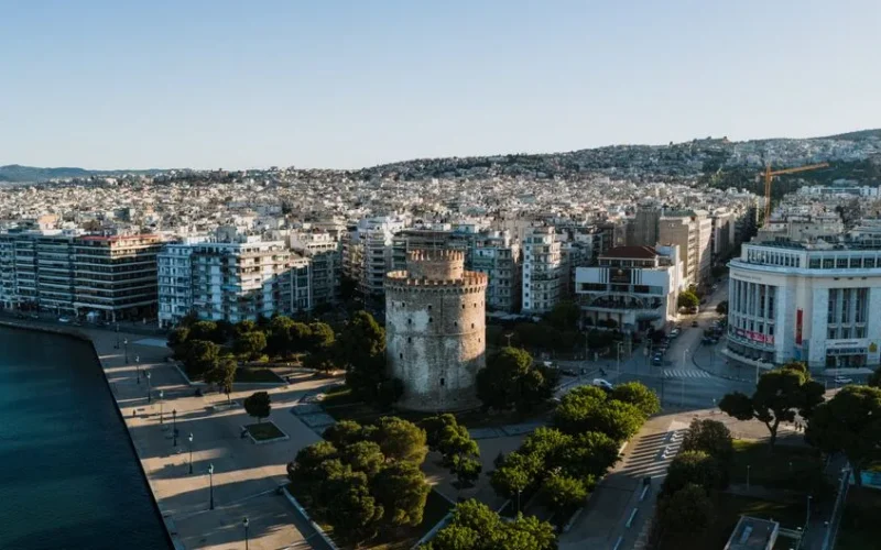 Scenic aerial view of the iconic White Tower on the Thessaloniki waterfront, Greece.