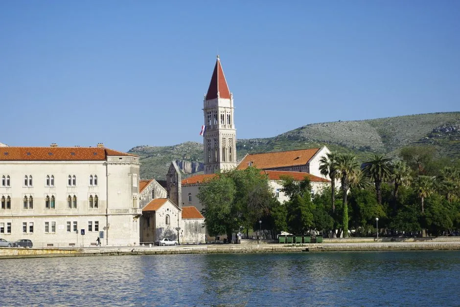 Trogir Plaże - 5 Najlepszych Miejsc Do Wypoczynku Nad Morzem