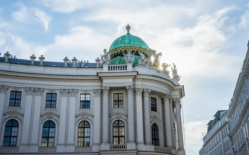budynek, wiedeń, austria, miasto, centrum, europa, podróżować, turystyka, architektura, wakacje, zwiedzać zabytki, element krajobrazu, pałac hofburg, cesarski, imperium